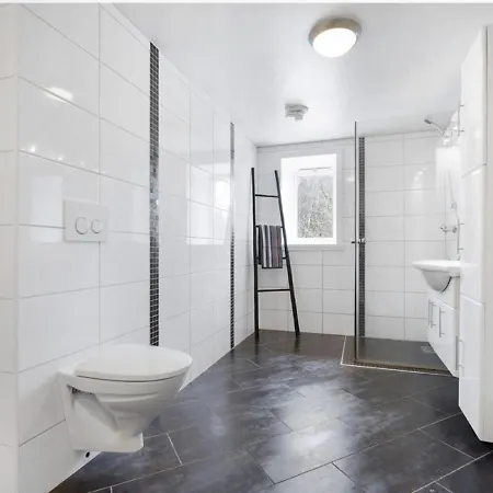 5-bedroom In Asane, Дом отдыха