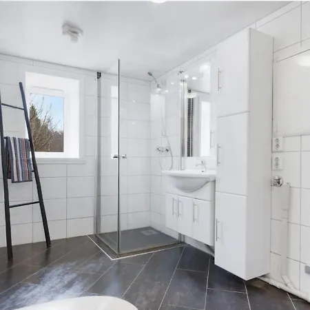 5-bedroom In Asane, Берген