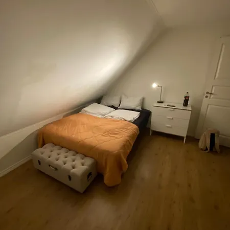 5-bedroom In Asane, Дом отдыха
